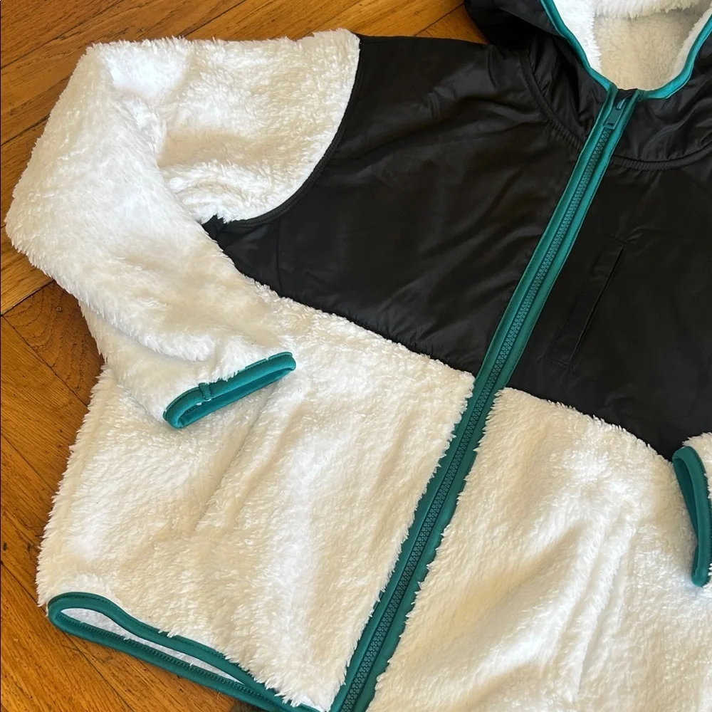 NWT Old Navy Loose Sherpa Pocket Hooded Jacket for Boys Size 10-12 Large